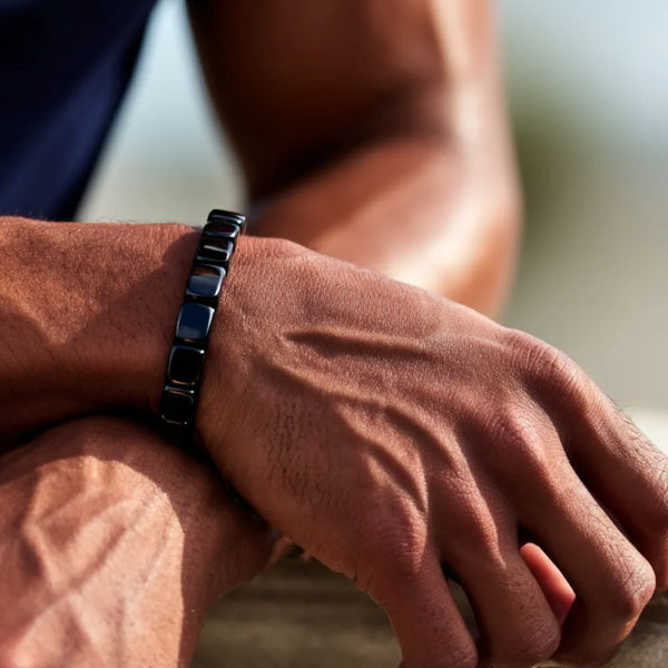 Hemios bracelet worn on wrist